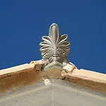 Kampaki Stone Villa *