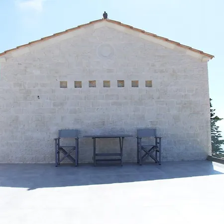 Kampaki Stone Άγιος Νικήτας