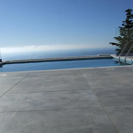 Kampaki Stone Άγιος Νικήτας
