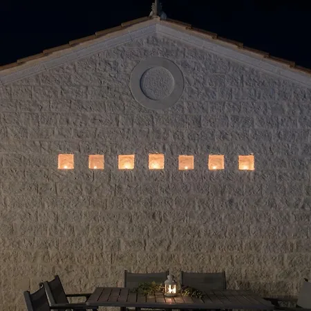 Kampaki Stone Άγιος Νικήτας